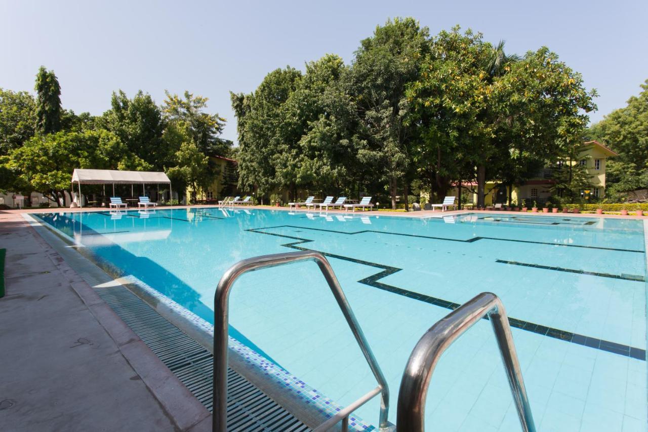 Amantra Shilpi Resort & Spa ウダイプル エクステリア 写真