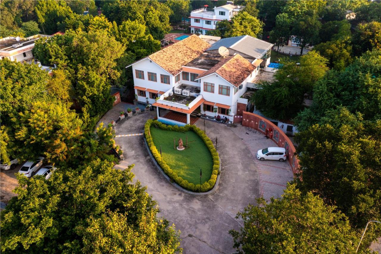 Amantra Shilpi Resort & Spa ウダイプル エクステリア 写真
