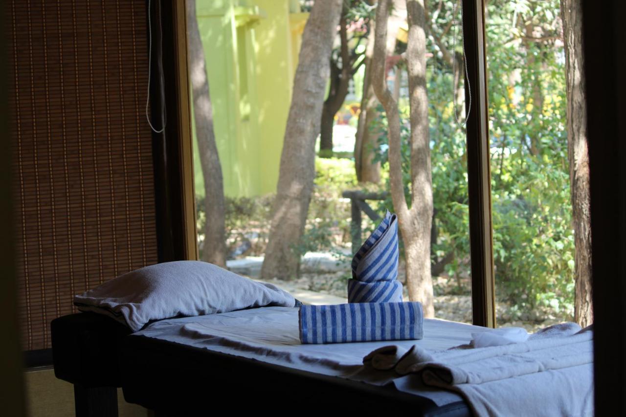 Amantra Shilpi Resort & Spa ウダイプル エクステリア 写真