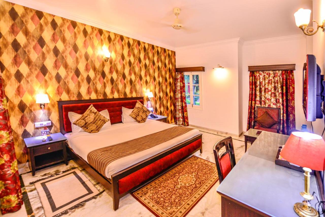 Amantra Shilpi Resort & Spa ウダイプル エクステリア 写真
